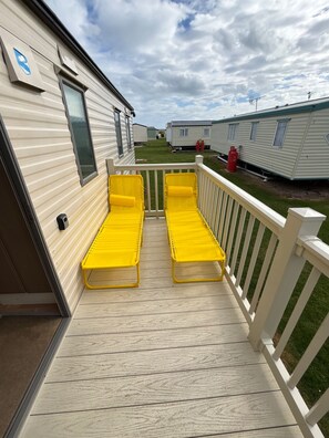 Terrace/patio - Seaside Tranquility Retreat in Clacton (Clacton-on-Sea)