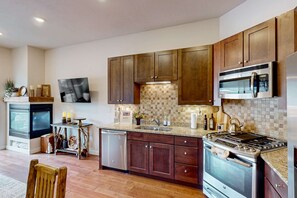 Private kitchen - Inviting condo in Newpark Town Center with hot tub and great balcony views (Park City)
