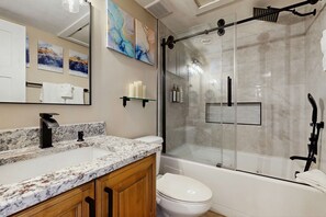 Shower, hair dryer, towels - Old Town third-floor Empire condo with fireplace, mountain view, walk to lifts (Park City)