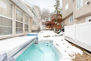 Outdoor spa tub - Updated Condo with  Private Hot Tub, Mountain Views, & Gas Grill - Close to Skiing (Cottonwood Heights)