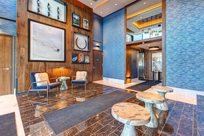 Interior - Walk onto Deer Valley gondola in 8 min & heated indoor parking (Park City)