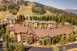 Exterior - Ski-In/Ski-Out Condo with Lovely Ski Views, Shared Pool/Sauna/Hot Tub, & WiFi (Solitude)