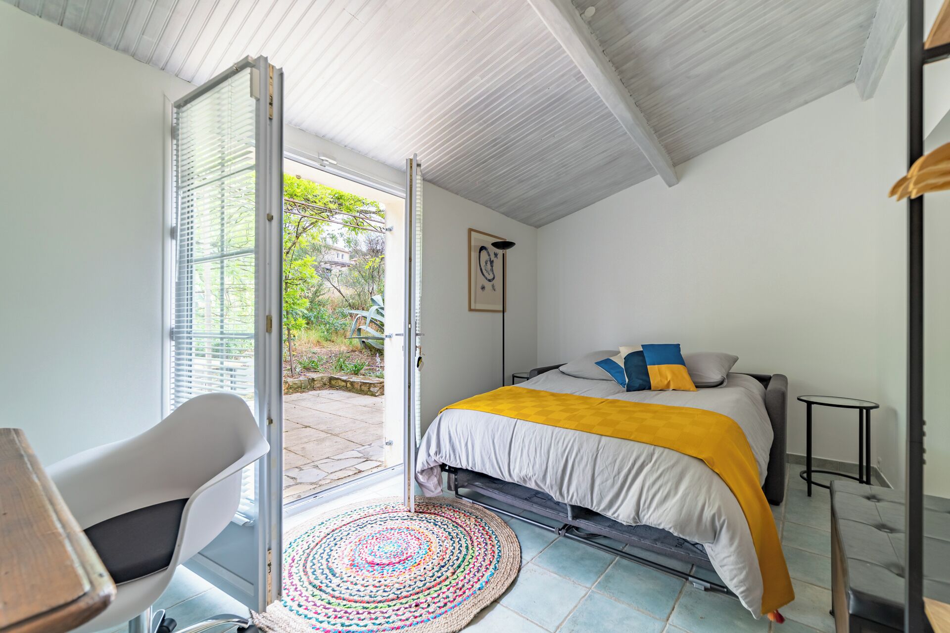 Comfort-Ferienhaus, 2 Schlafzimmer, Terrasse, Gartenblick