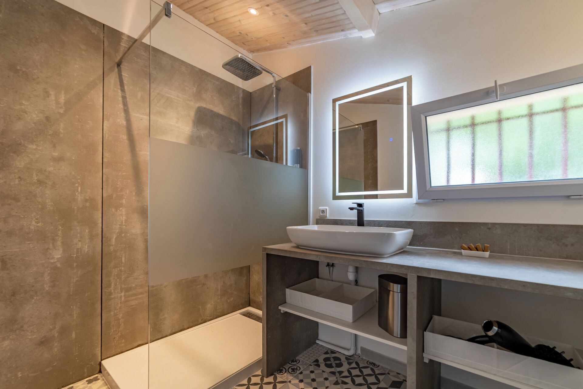 Comfort Cottage, 2 Bedrooms, Patio, Garden View | Bathroom