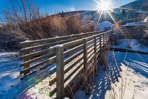 Property grounds - Top-floor, mountain view condo with pool & hot tub - steps to shuttle (Park City)