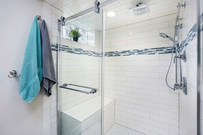 Shower, hair dryer, towels - Modern Home in Quiet Neighborhood with  Hot Tub & Fireplace (Salt Lake City)