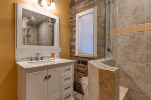 Shower, hair dryer, towels - Quintessential Historic Old Town-Full Kitchen-Mountain Views (Park City)