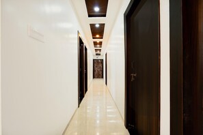 House | Interior - Super Hotel O Dabha Hilltop (Nagpur)