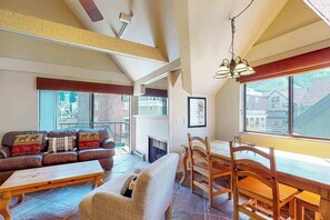 TV - Comfortable ski-in - ski-out condo with shared pool, hot tub, & gym (Park City)