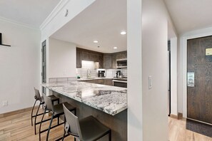 Fridge, microwave, oven, stovetop - Fully Renovated Condowith Patio, Wood Fireplace & Hot Tub (Park City)