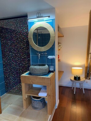 Hair dryer, towels - Chalet perché Libellule (+12yrs accompanied by an adult or 2 adults) (Saint-Remèze)