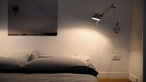 1 habitación, tabla de planchar con plancha, wifi y ropa de cama 