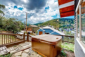 Terrace/patio - Lower-level home near Main St with private hot tub, patio, ski & mtn views (Park City)