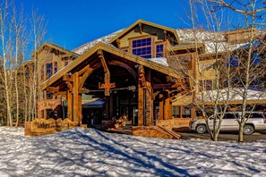Exterior - Amazing condo with views, fireplace & close to everything (Park City)