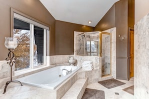 Shower, hair dryer - Posh Park City Paradise - Designer Interior, Hot Tub, Game Room & Epic Deck (Park City)