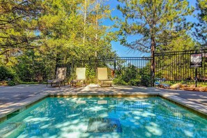 Pool - Walk-to-lift condo with sunrise view, two lofts, pool, 2 hot tubs & tennis (Park City)