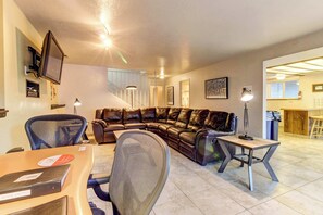 Interior - Contemporary Home with Private Hot Tub & Stunning Mountain Views (Cottonwood Heights)