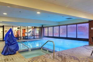Pool - Ski-in/ski-out studio condo with balcony, pool, hot tub, & gym (Park City)