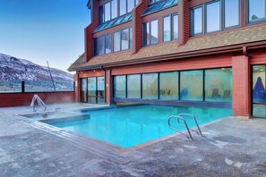 Pool - Cozy studio in the village with WiFi & easy slope access (Park City)