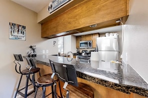 Fridge, microwave, oven, stovetop - Spacious all-suite home at the base of The Canyons Resort (Park City)