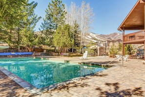Pool - Spacious all-suite home at the base of The Canyons Resort (Park City)