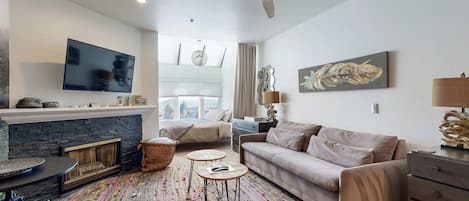 TV, fireplace, offices