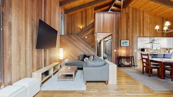 TV, fireplace, offices