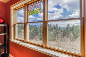 Interior - Mountain cabin on 5 acres with private hot tub & Mt Hood views (White Salmon)