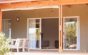 Terrace/patio - Rissie's 3 Bedroom Apartment (Cape Town)
