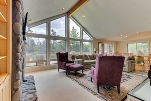 TV, fireplace, table football, offices - Inviting Sunriver Home with Golf Course Views and a Private Hot Tub - SHARC Access (Sunriver)