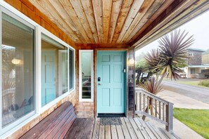 Exterior detail - Stunning beachfront home with sweeping ocean views, firepit, fireplace, balcony (Yachats)