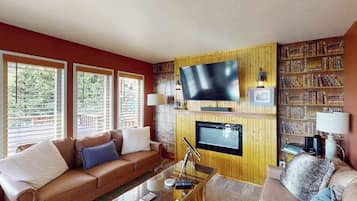 TV, fireplace, offices