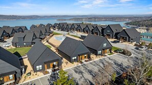 Exterior - 2 King Suites + Hot Tub | Fire Pit • Pools (Hollister)