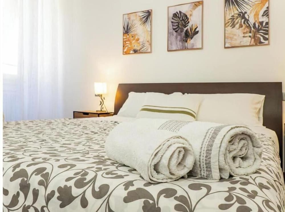 Image showcasing Lake Views on a Budget: 5 Charming Como Apartments