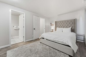 Unclassified image, 4 of 28, button - Well-stocked and centrally located home with patio & enclosed yard (Eugene)