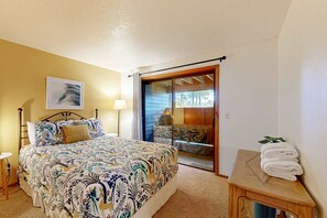 3 habitaciones, tabla de planchar con plancha, wifi y ropa de cama 