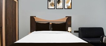 タウンハウス ジョーティ マハル ロード ラヤガダ