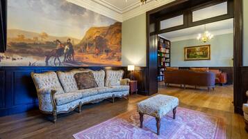 House | Living room