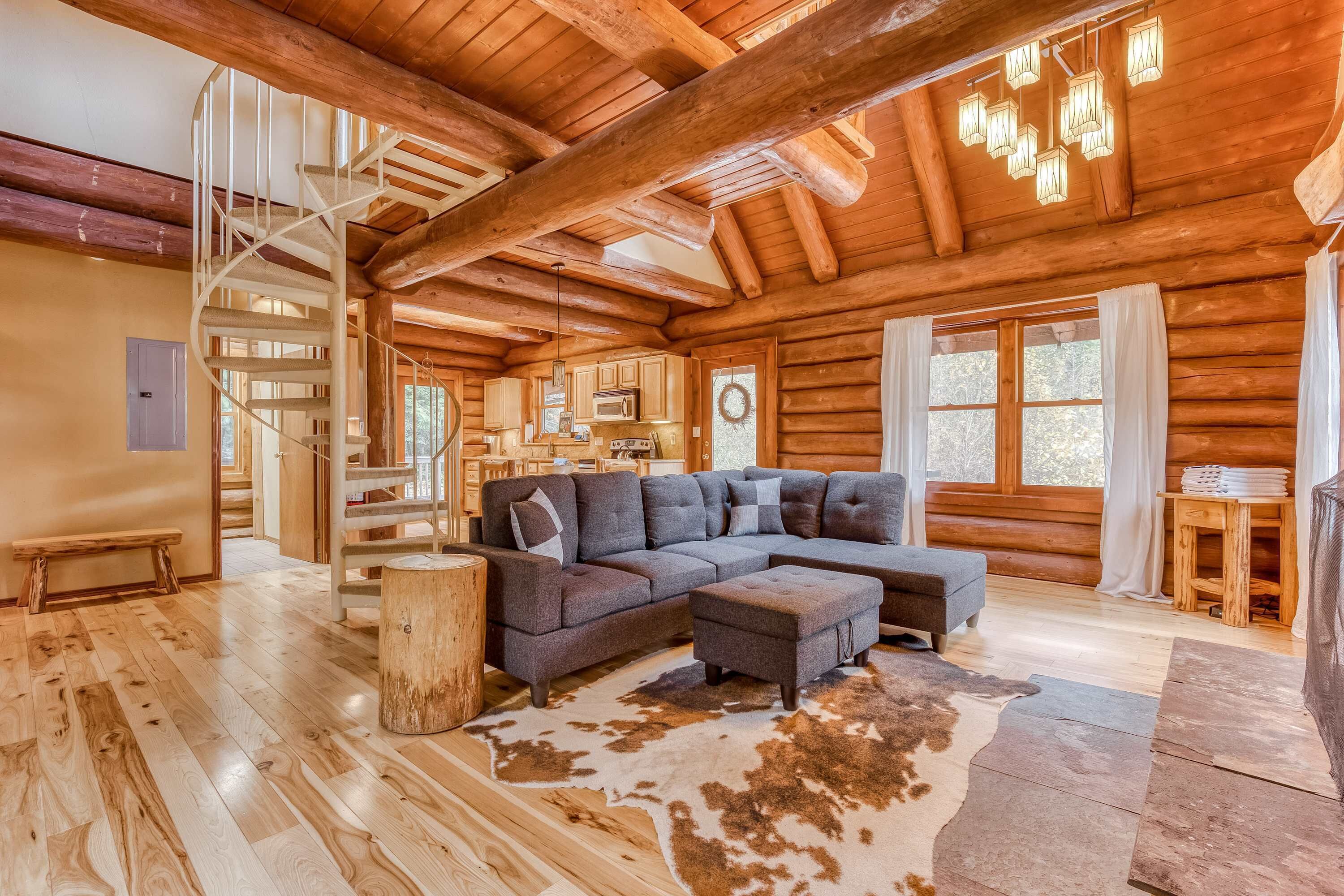 TV, fireplace, offices