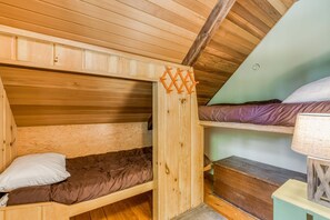 Room - Two-Story Cabin with Wood Fireplace, Deck, Gas Grill & Washer Dryer (Government Camp)