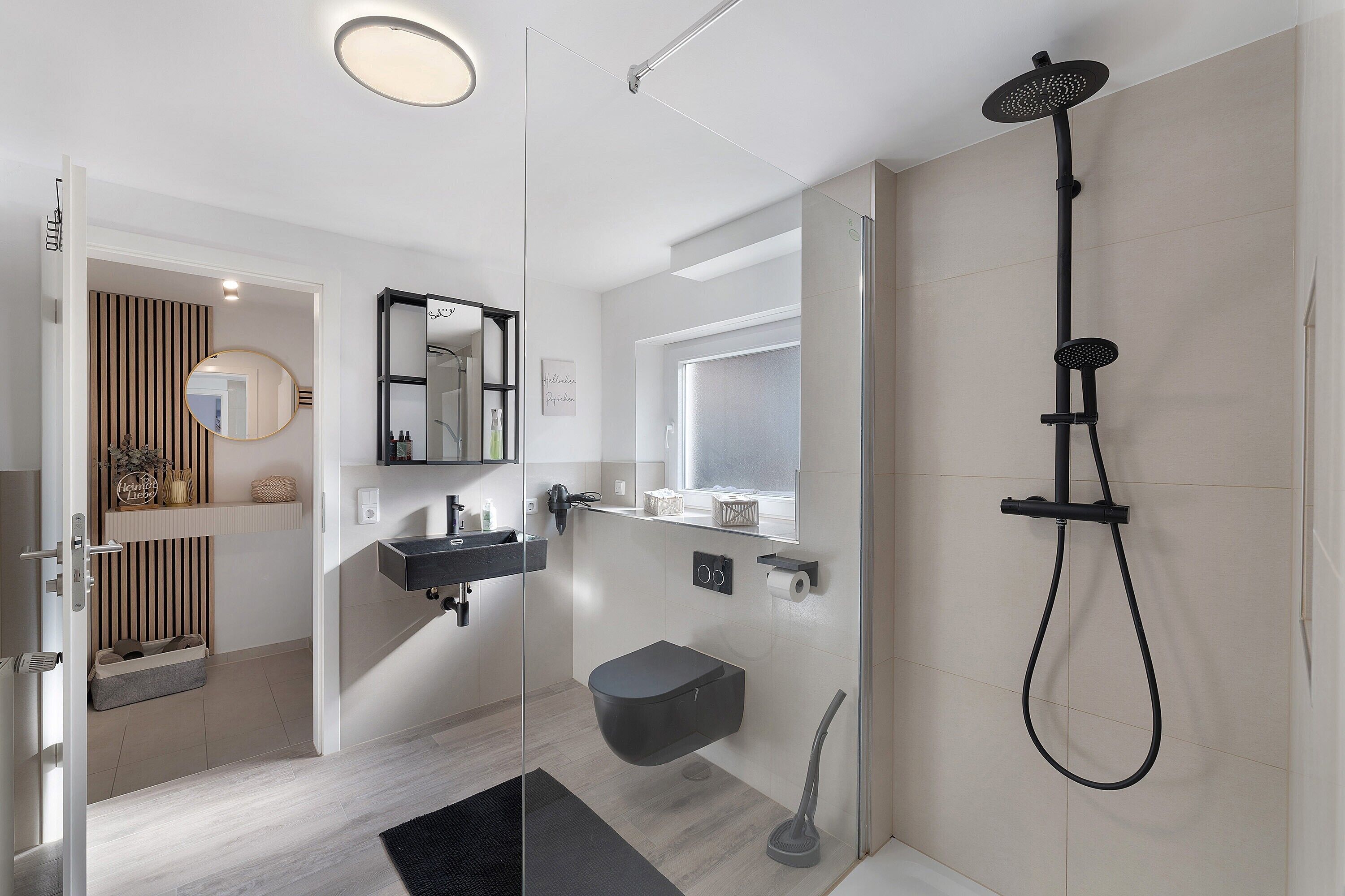Shower, hair dryer, towels