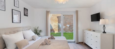1 habitación, tabla de planchar con plancha, wifi y ropa de cama