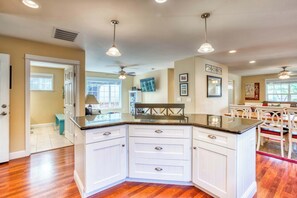 Interior - Updated home with fireplace & media room - 2 blocks to the beach & promenade (Seaside)