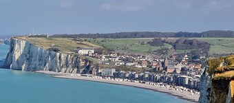 House located between Dieppe and Le Treport.  5kms from Criel-sur-Mer and Penly