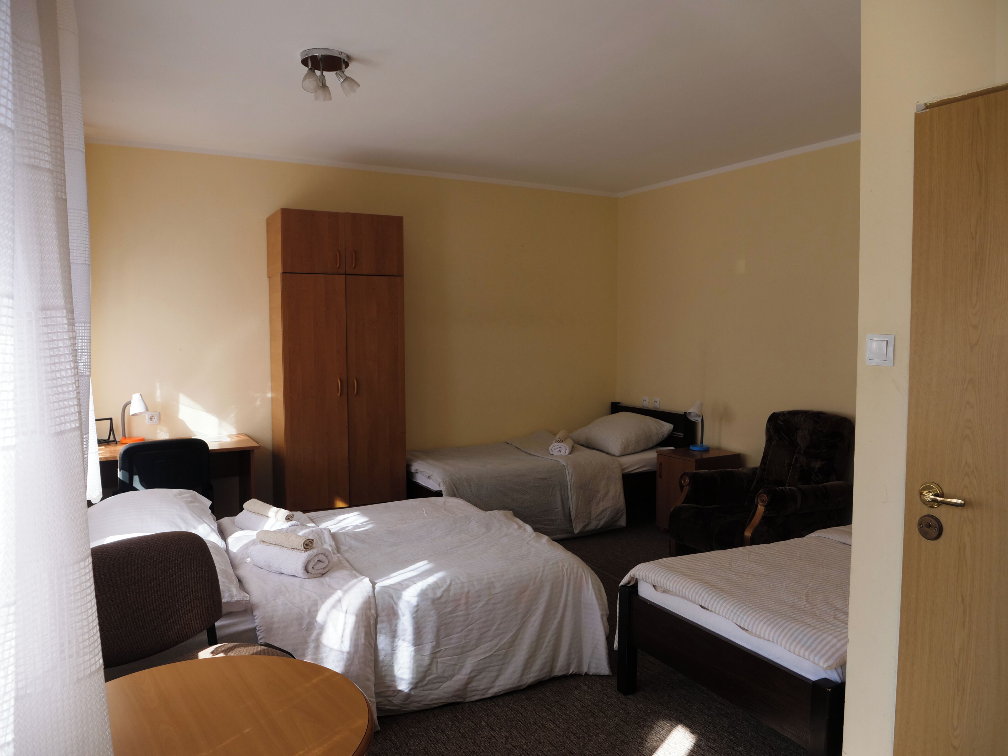 Economy-Vierbettzimmer, Stadtblick