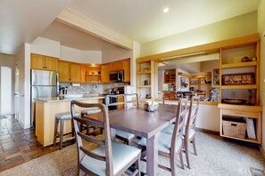 Dining - Charming waterfront condo with pool, tennis, hot tub, balcony, & W&D (Eagle Crest)