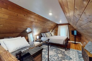 1 bedroom, desk, iron/ironing board, WiFi