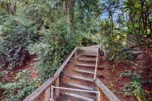 Property grounds - Dog-friendly lakefront home w/ convenient location & private deck (Florence)