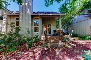 Exterior - Golf-course-front home with hot tub & pool - easy ski & golf access (Welches)