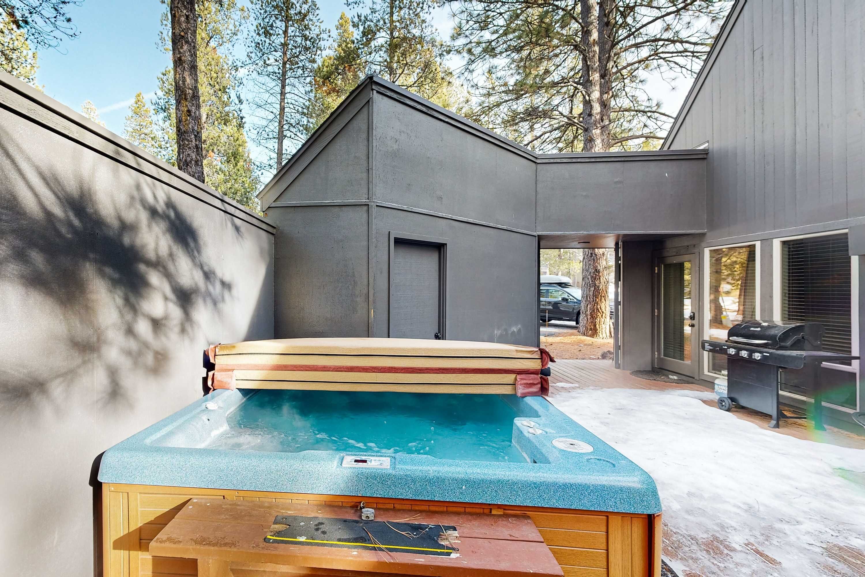 Bañera de hidromasaje exterior